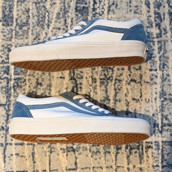 Cream and Light-Blue Classic Old-Skool Vans - Picture 2 of 3